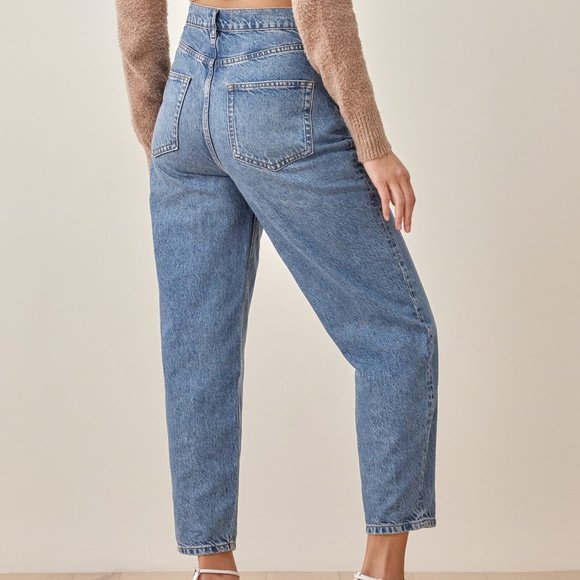 Reformation High Rise Relaxed Curve Jeans NWT - Picture 3 of 3